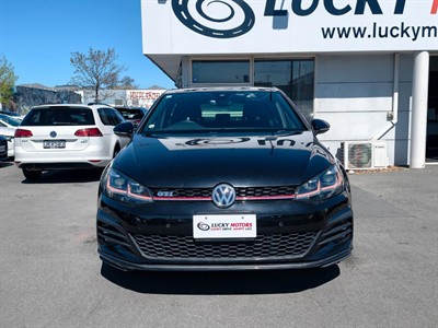 2019 Volkswagen Golf - Thumbnail
