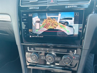 2019 Volkswagen Golf - Thumbnail