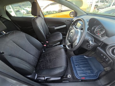 2013 Mazda Demio - Thumbnail