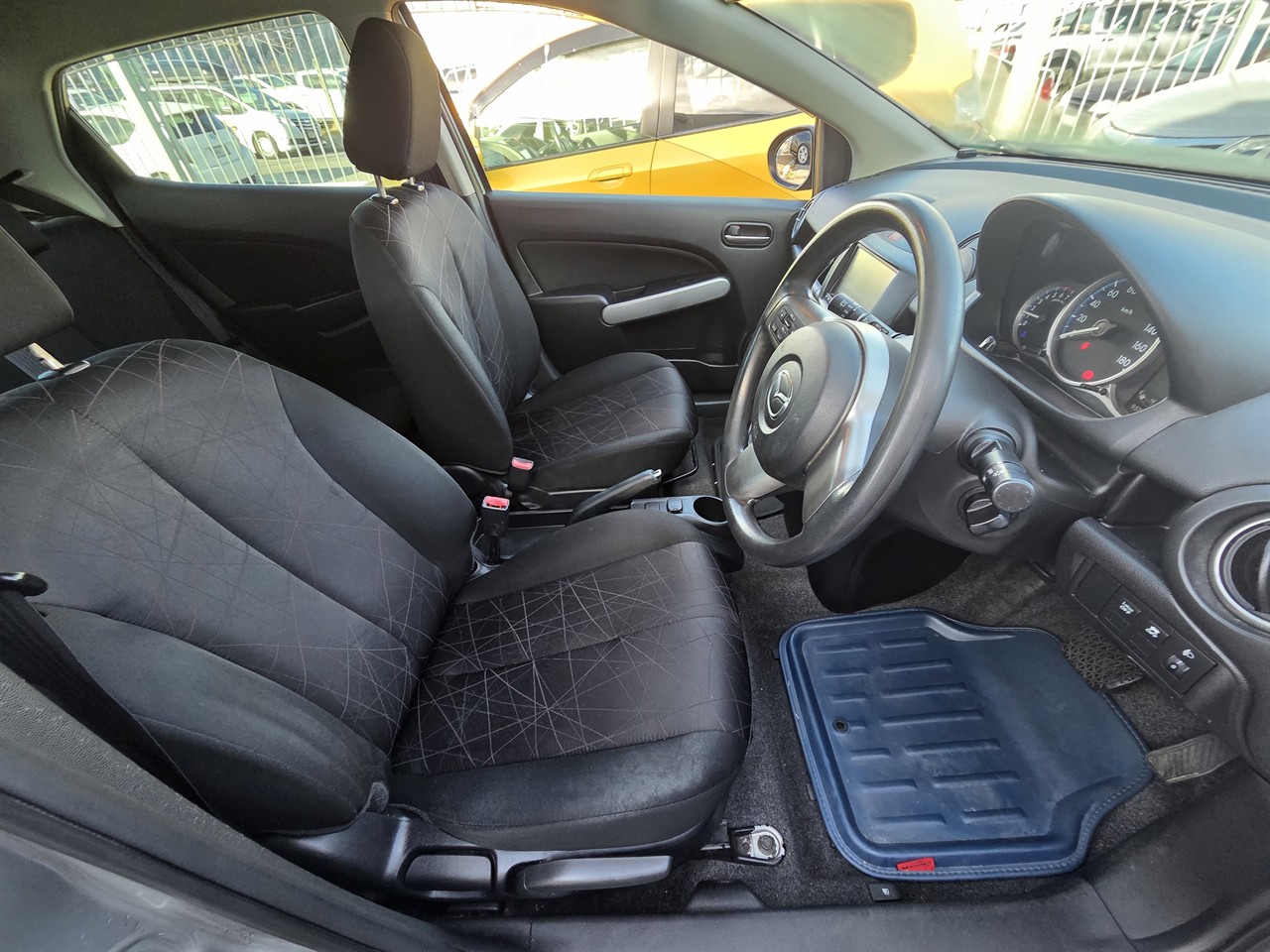 2013 Mazda Demio