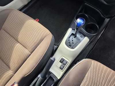 2013 Toyota Aqua - Thumbnail