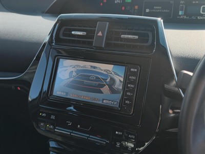 2019 Toyota Prius - Thumbnail
