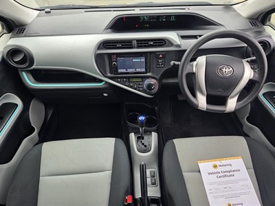 2012 Toyota Aqua - Thumbnail