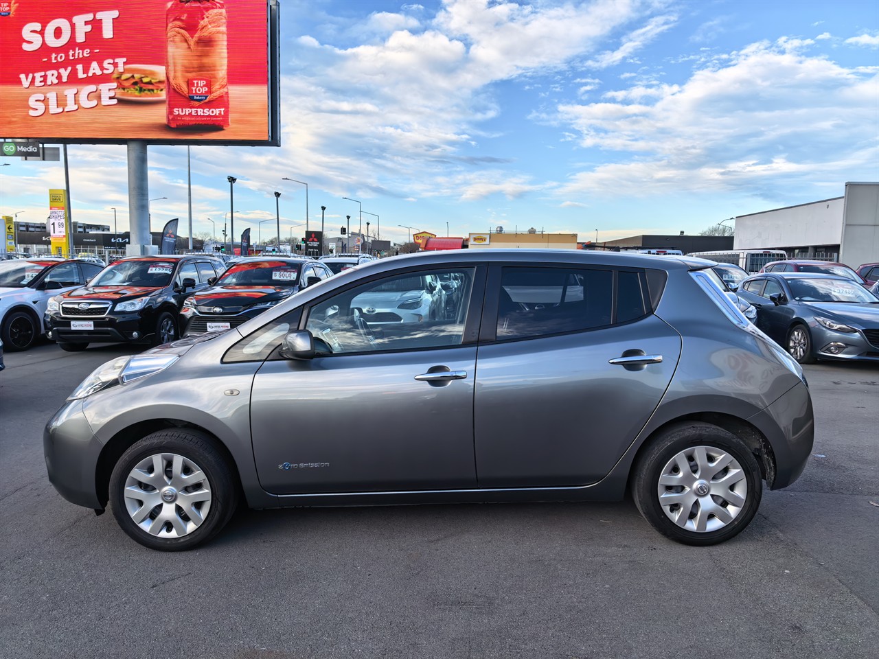 2015 Nissan LEAF