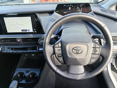 2023 Toyota Prius - Thumbnail