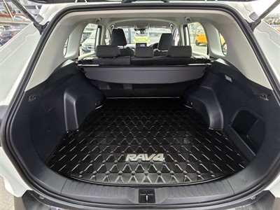 2020 Toyota Rav4 - Thumbnail