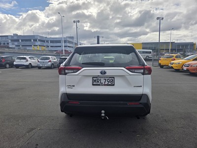 2020 Toyota Rav4 - Thumbnail