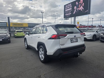 2020 Toyota Rav4 - Thumbnail