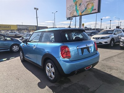 2015 Mini Cooper - Thumbnail