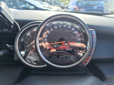 2015 Mini Cooper - Thumbnail