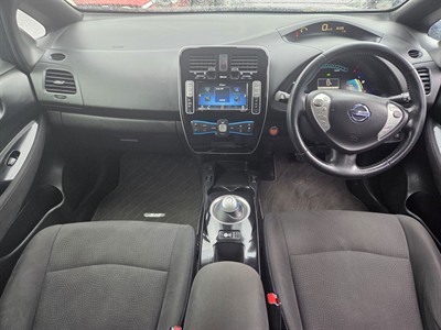2016 Nissan LEAF - Thumbnail