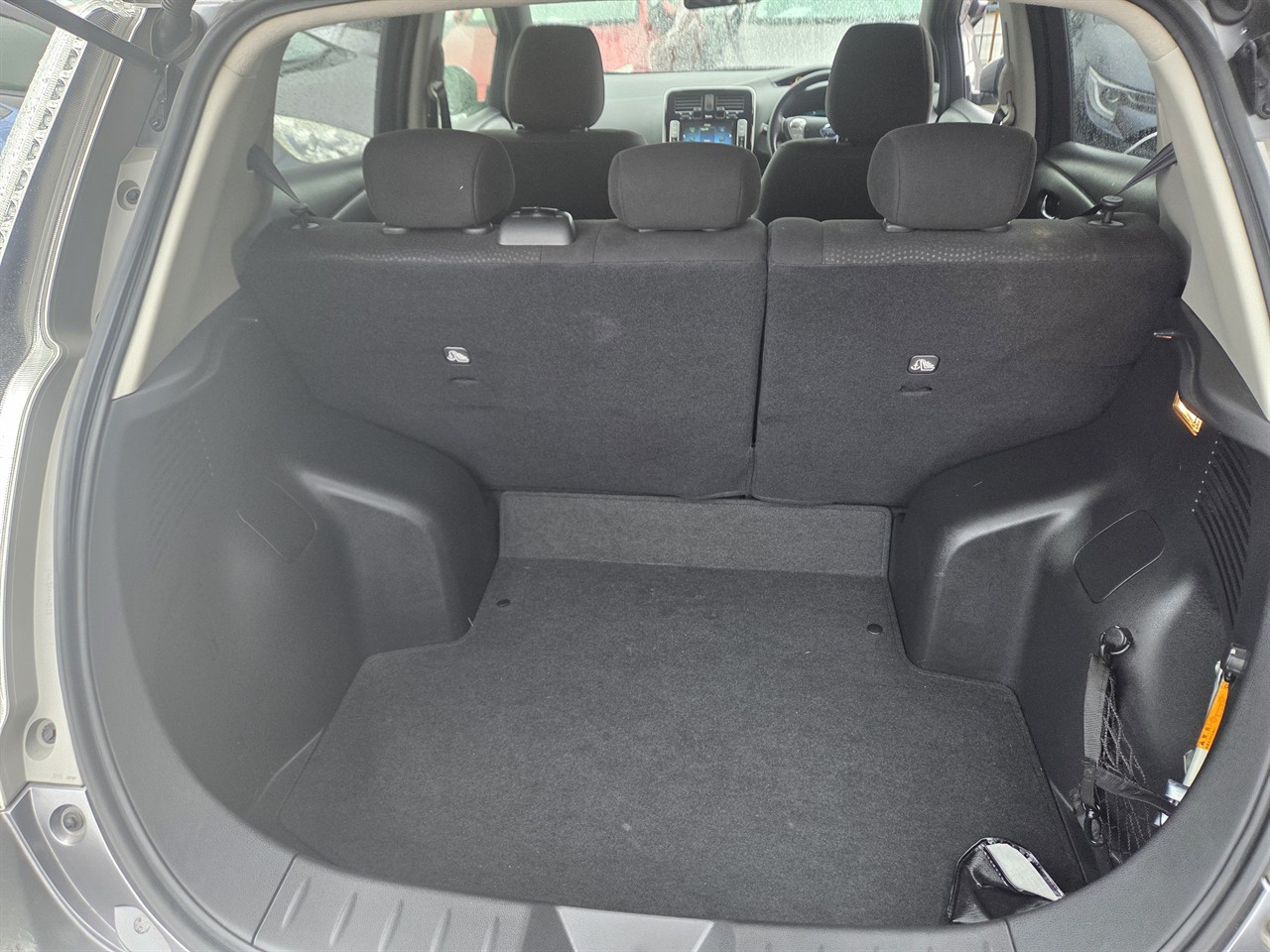 2016 Nissan LEAF