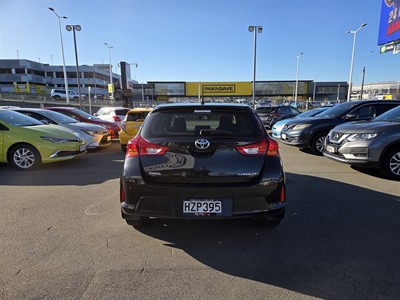 2015 Toyota Corolla - Thumbnail