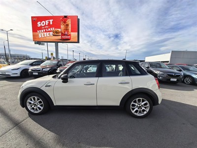 2015 Mini Cooper - Thumbnail