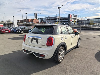 2015 Mini Cooper - Thumbnail