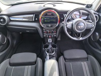 2015 Mini Cooper - Thumbnail