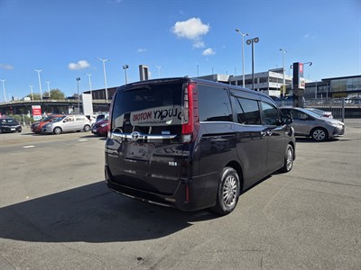 2015 Toyota ESQUIRE - Thumbnail