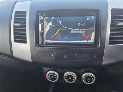 2010 Mitsubishi OUTLANDER - Thumbnail