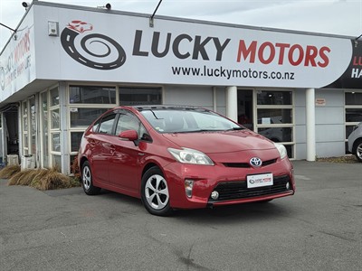 2013 Toyota Prius - Thumbnail