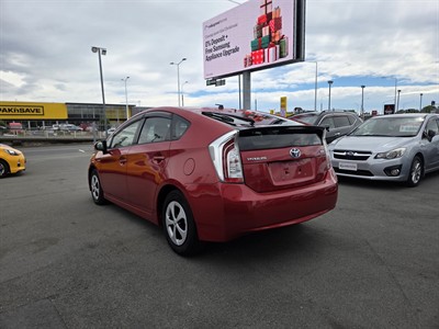 2013 Toyota Prius - Thumbnail