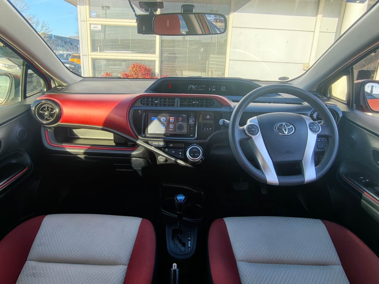 2015 Toyota Aqua