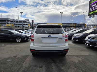 2013 Subaru FORESTER - Thumbnail