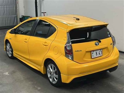 2012 Toyota Aqua - Thumbnail