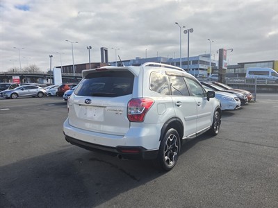 2013 Subaru FORESTER - Thumbnail