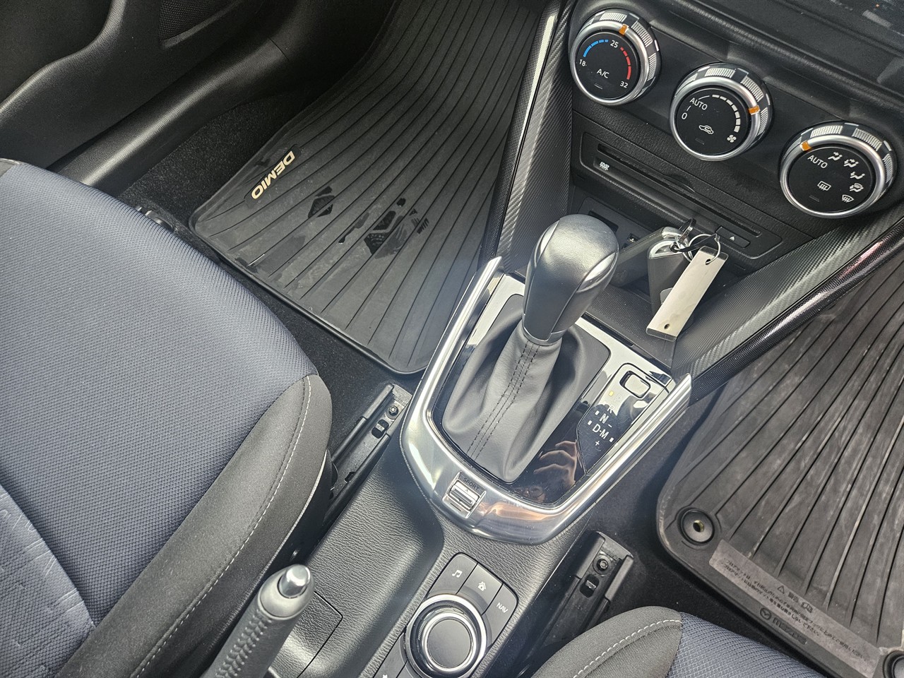 2015 Mazda Demio