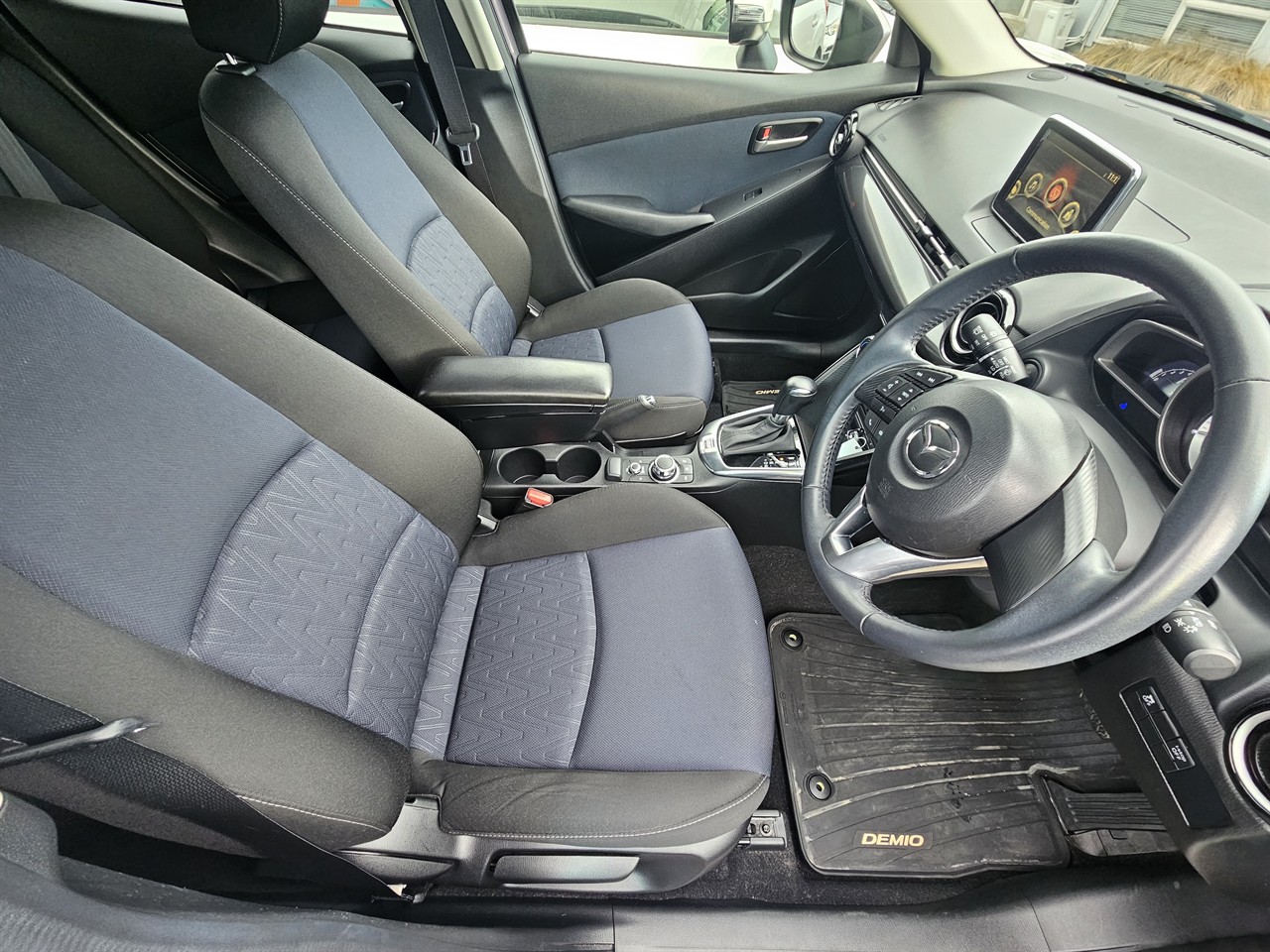 2015 Mazda Demio