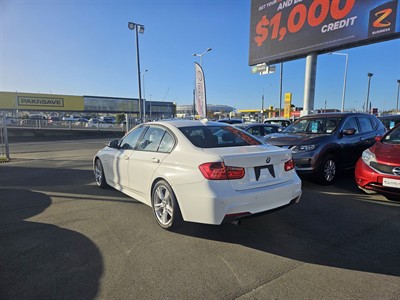 2013 BMW 320i - Thumbnail