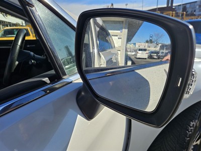 2016 Subaru OUTBACK - Thumbnail