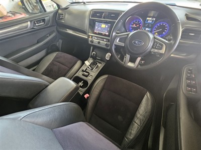 2016 Subaru OUTBACK - Thumbnail