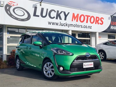 2017 Toyota SIENTA - Thumbnail