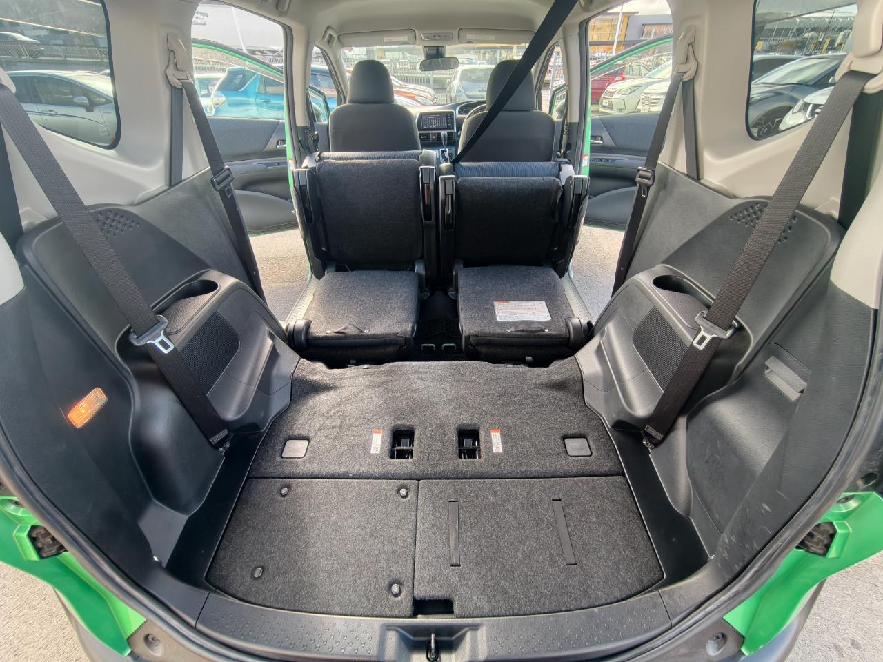 2017 Toyota SIENTA