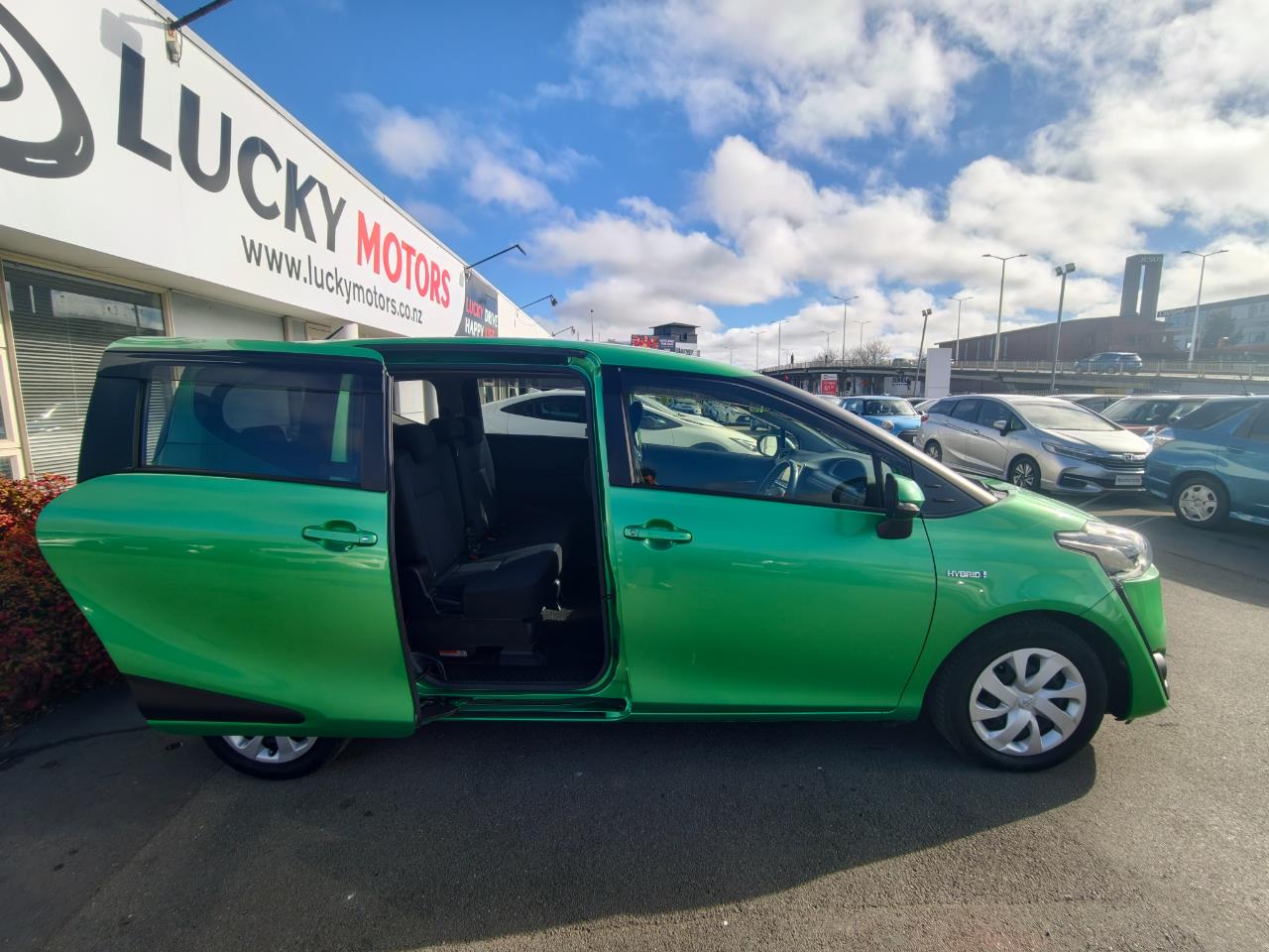 2017 Toyota SIENTA