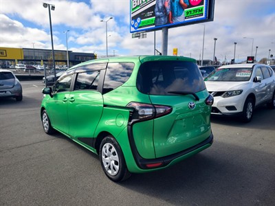 2017 Toyota SIENTA - Thumbnail