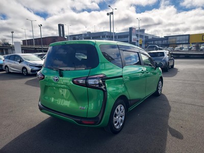 2017 Toyota SIENTA - Thumbnail