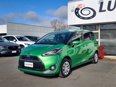 2017 Toyota SIENTA - Thumbnail