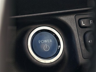 2013 Toyota Aqua - Thumbnail