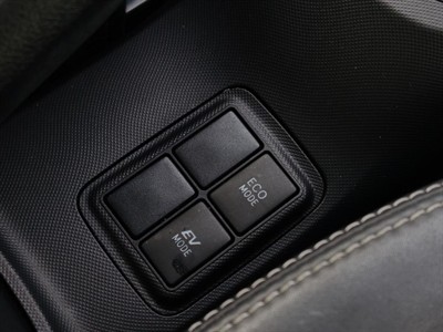 2013 Toyota Aqua - Thumbnail
