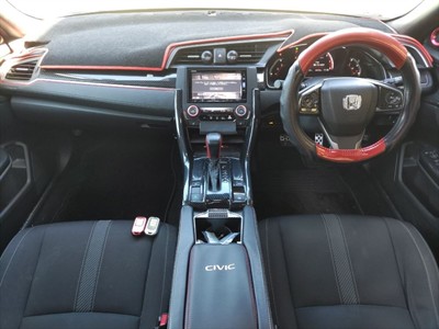 2018 Honda CIVIC - Thumbnail