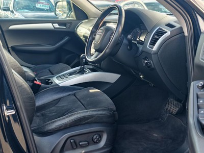 2010 Audi Q5 - Thumbnail