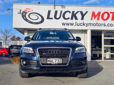 2010 Audi Q5 - Thumbnail