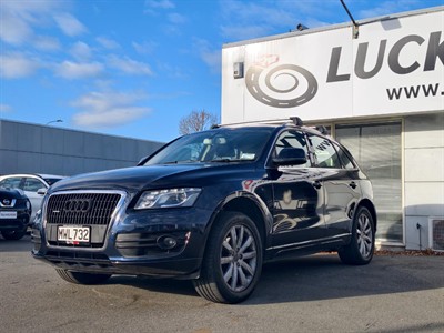 2010 Audi Q5 - Thumbnail
