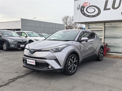 2017 Toyota C-HR - Thumbnail