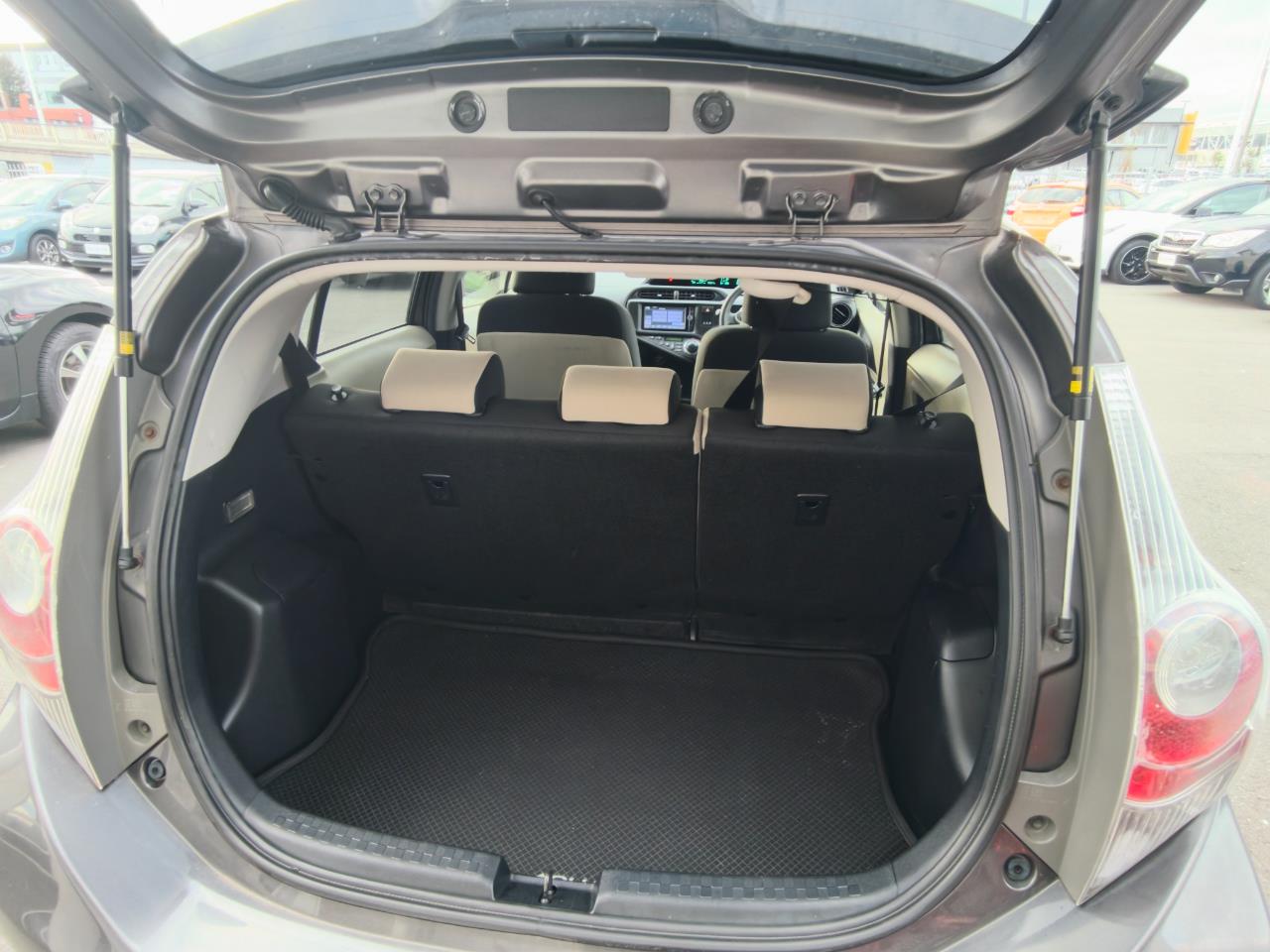 2013 Toyota Aqua