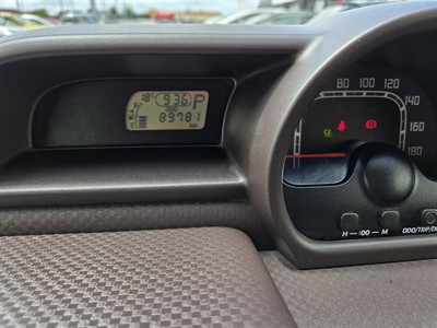 2012 Toyota Spade - Thumbnail