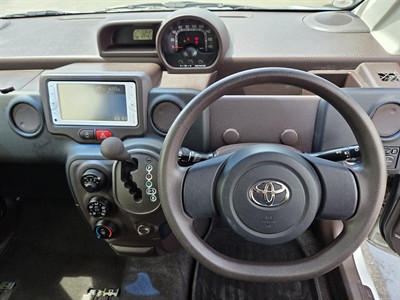 2012 Toyota Spade - Thumbnail