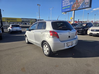 2008 Toyota Vitz - Thumbnail